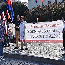 Galeria - Publiczny różaniec o odnowę moralną narodu polskiego, 13.05.2018, fot. Anna Kopeć