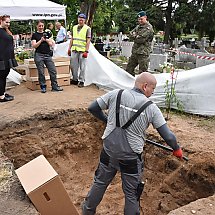 Galeria - Ekshumacje na cmentarzu przy ul. Kcyńskiej, 27 czerwca 2018 r., fot. Anna Kopeć