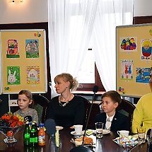 Galeria - Kartki wielkanocne, spotkanie z prezydentem. 12 kwietnia 2019 r./fot. Urząd Miasta Bydgoszczy
