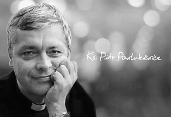Transmisja pogrzebu ks. Piotra Pawlukiewicza - wielkiego kapłana naszych czasów