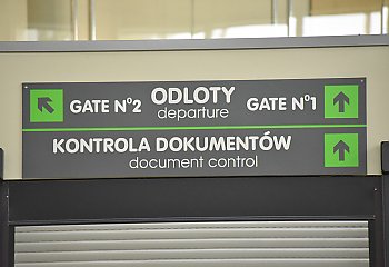 Pasażerka posłużyła się fałszywym certyfikatem szczepionkowym na lotnisku w Bydgoszczy