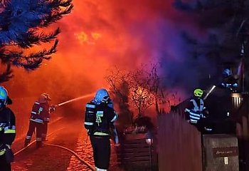 Nocny pożar w Nowej Wsi Wielkiej. Spłonął dom jednorodzinny