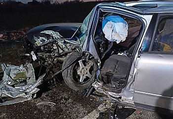 Tragiczny wypadek w powiecie żnińskim. Kierowca zmarł na miejscu