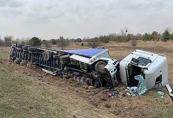 Trzy samochody ciężarowe uczestniczyły w wypadku na S10