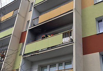 Pożar śmieci na balkonie przy Wiosny Ludów