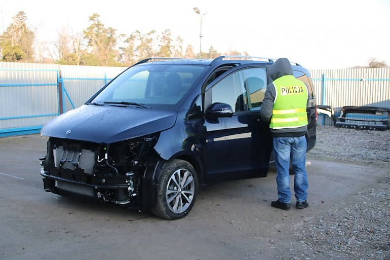 Mercedes wart ponad 260 tysięcy złotych wraca do właściciela