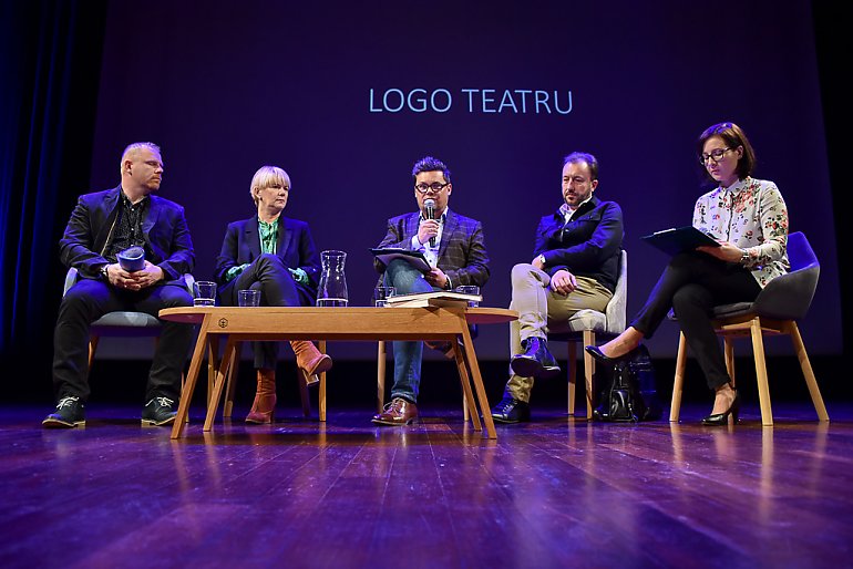 Teatr Kameralny planuje pierwszą premierę i ujawnia logo