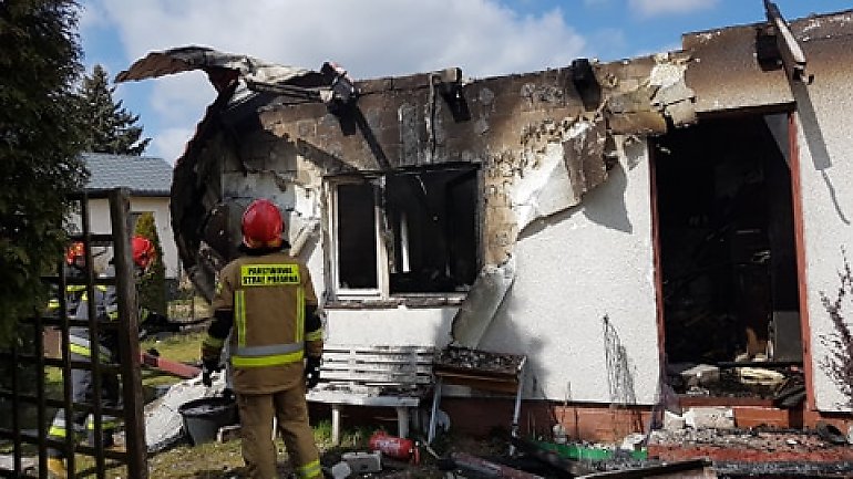 Pożar na terenie ogródków działkowych w Niemczu