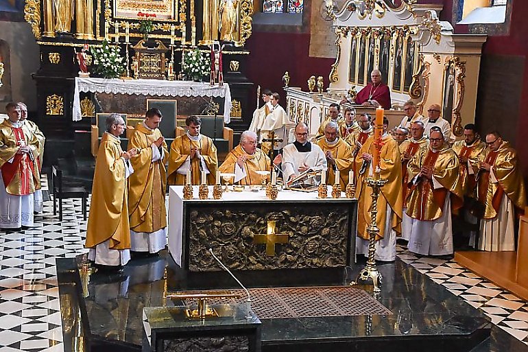 Kolory liturgiczne w Kościele. Co znaczą?