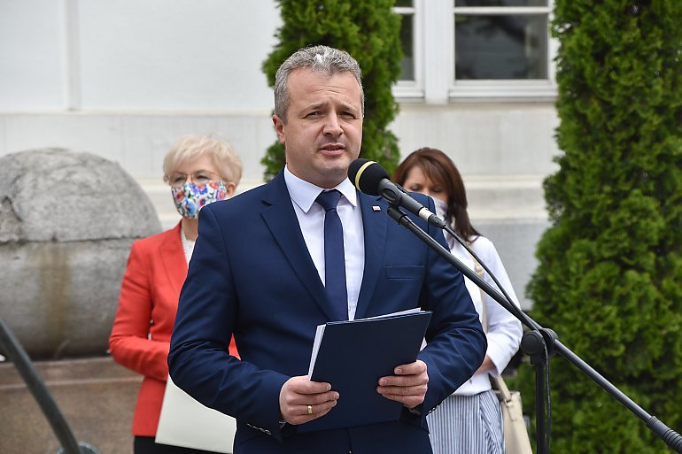 Miliardy na tarcze antykryzysowe. Posumowanie działań rządu