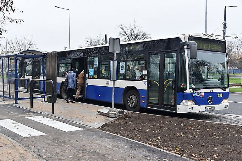 Roboty na ul. Skorupki. Linia 61 jeździ inaczej