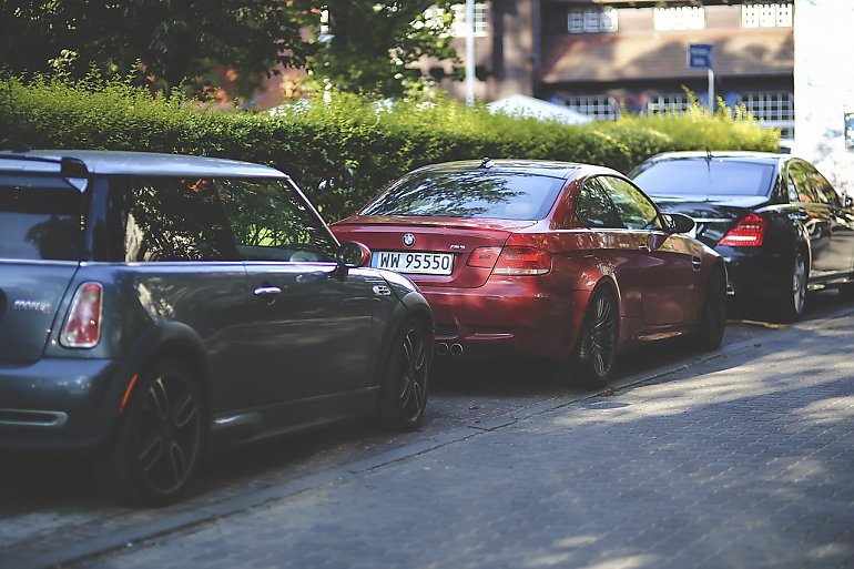 Więcej miejsc parkingowych na czterech osiedlach