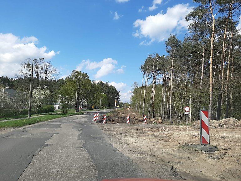Zaczęła się rozbudowa ulicy Smukalskiej. Prace potrwają dwa lata