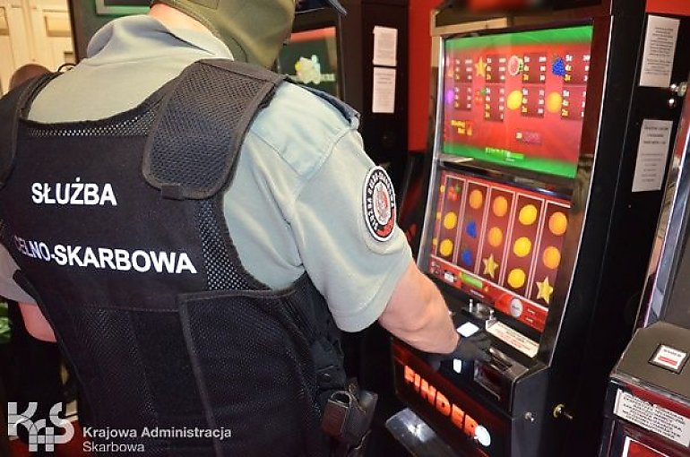 Funkcjonariusze zlikwidowali siedem lokali, w których organizowano nielegalne gry hazardowe
