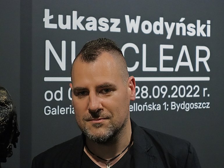 Łukasza Wodyńskiego rozmyślania o cywilizacji. Wernisaż wystawy w Domu aukcyjnym i galerii sztuki „Jagiellońska 1”