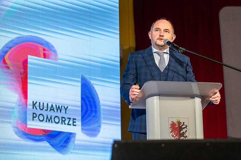 Komentarz  Piotra Całbeckiego, marszałka województwa kujawsko-pomorskiego dotyczący wyborów parlamentarnych 2023