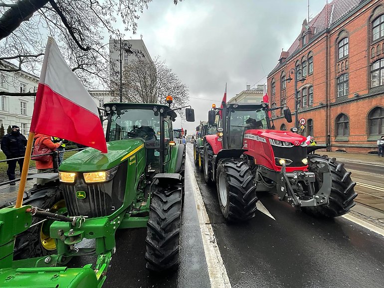 PILNE! Rolnicy znów zablokują centrum Bydgoszczy i drogi dojazdowe do miasta. Lista miejsc z blokadami