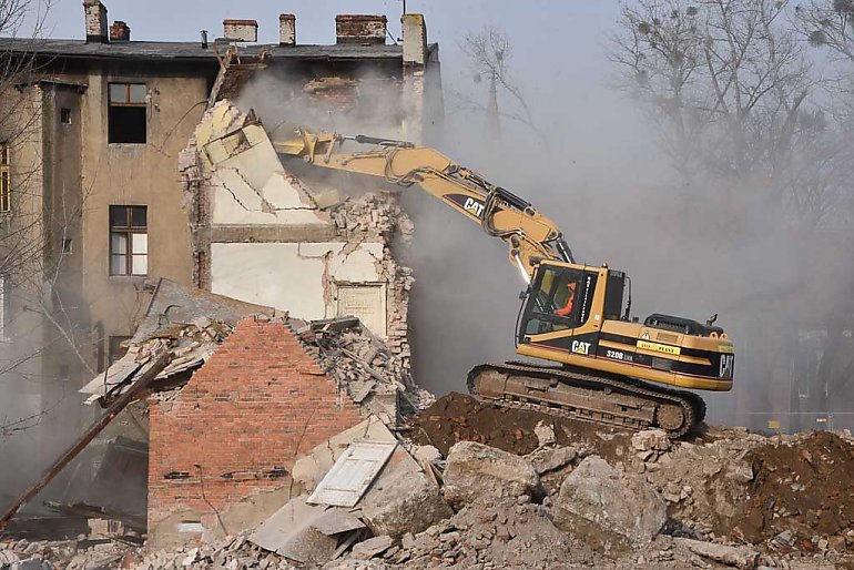 Wyburzają kamienice pod budowę Kujawskiej [FOTOGALERIA]