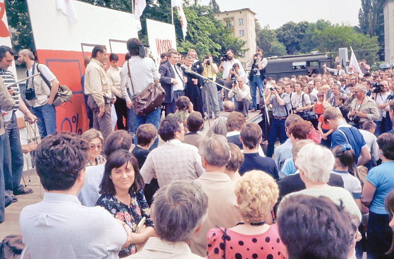 Klęska komunistów w wyborach czerwcowych w 1989 roku