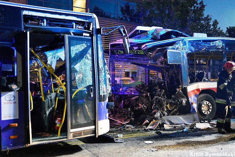 Katastrofa autobusowa w Bydgoszczy [ZDJĘCIA]