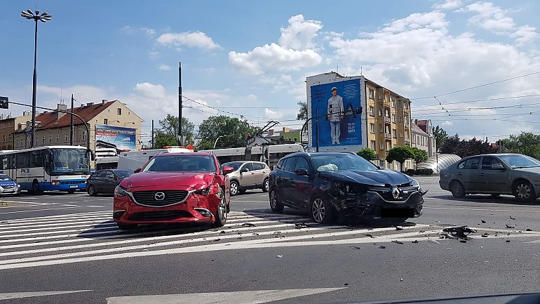 Kolizja na rondzie Jagiellonów spowodowała korki