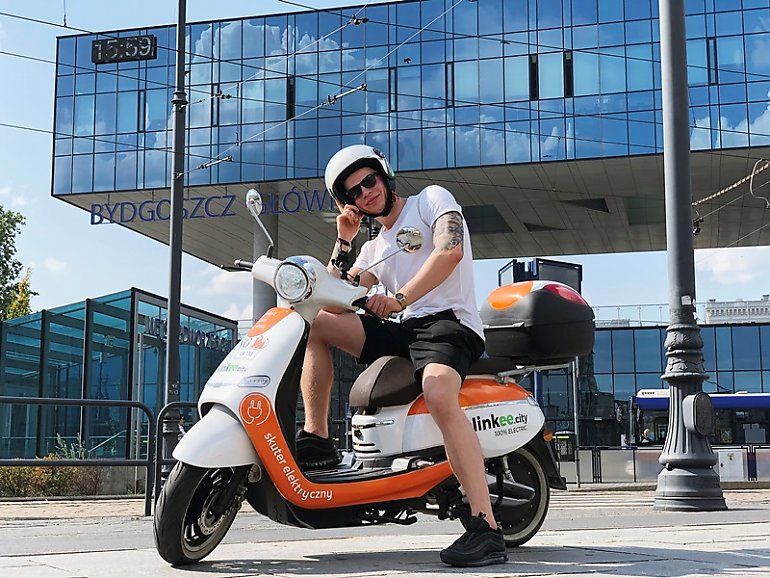 Blinkee.city poszerza strefę skuterów elektrycznych o Fordon