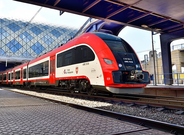 Elfy z Bydgoszczy będą wozić pasażerów Wielkopolsce
