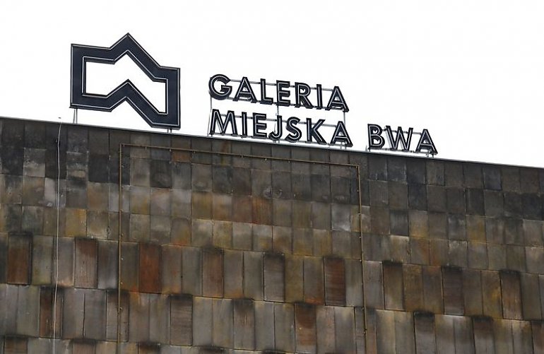 Galeria Miejska bwa ma nowy neon