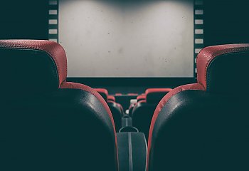 Kinomani wracajcie do kina! Wystartowała kampania społeczna „Kino to emocje”